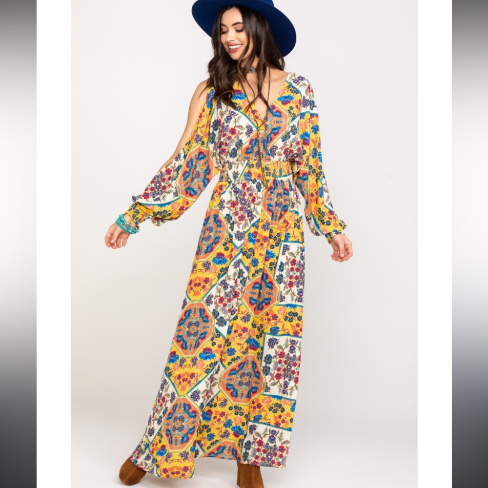 Flying Tomato: bohemian style - Medium/ like New